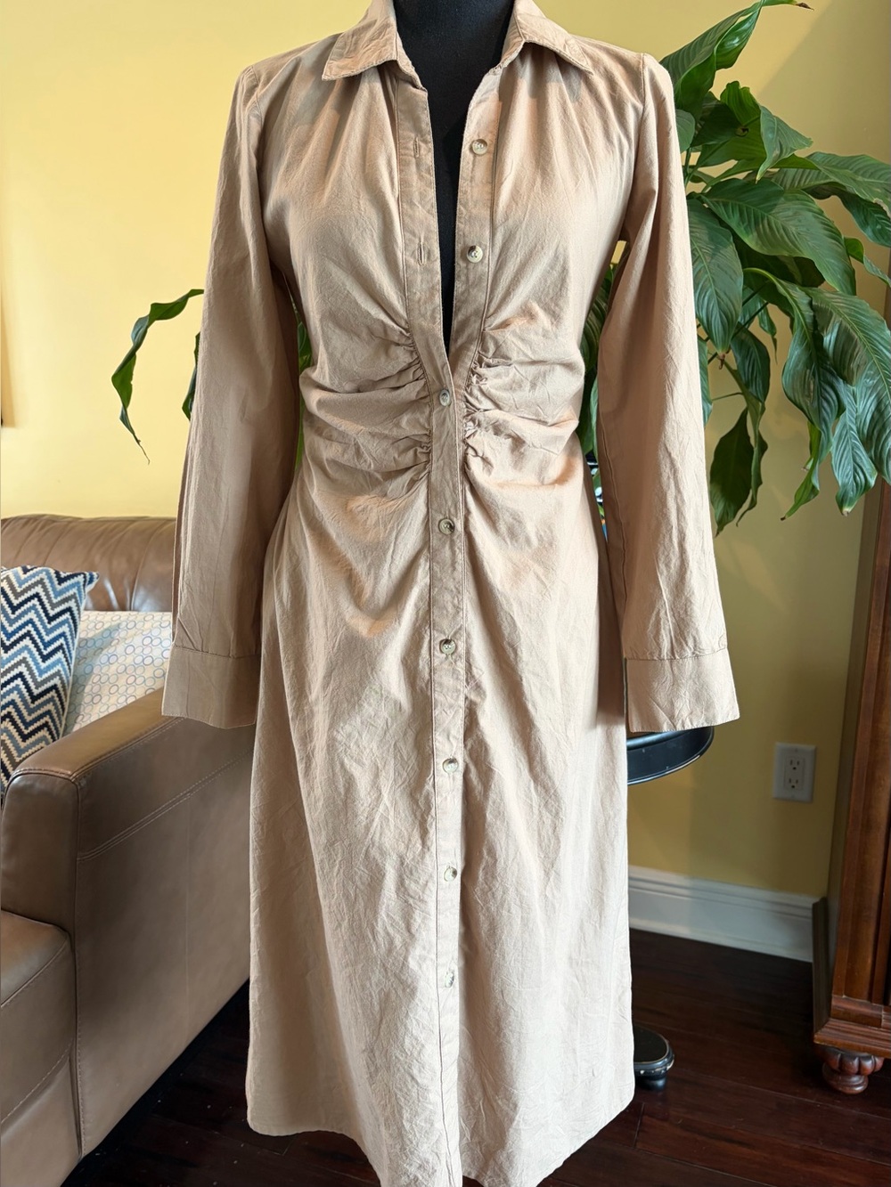 Sim & Sam ruched button-down shirtdress- Small